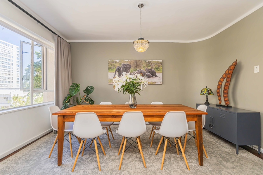 2 Bedroom Property for Sale in Sea Point Western Cape